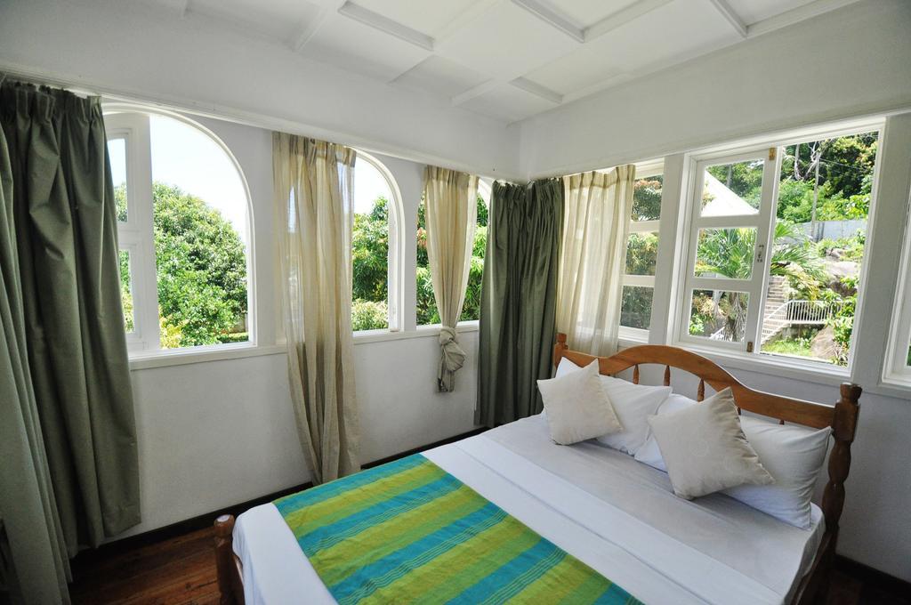 Petit Baie Chalets Au Cap Bagian luar foto